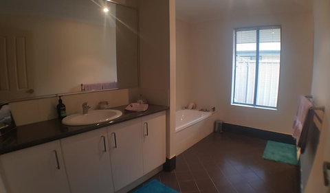 Beachfields Guest House Busselton - Phillip Island Accommodation 3