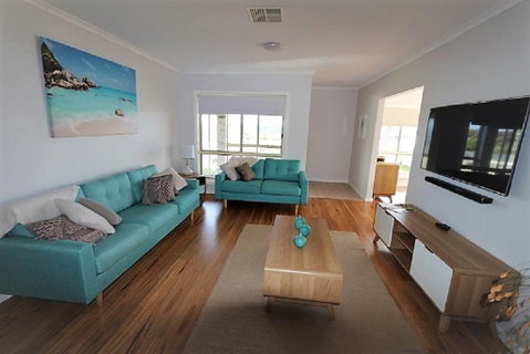 Beachfront Living! - Phillip Island Accommodation 2