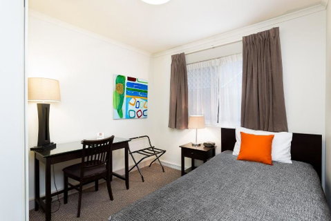 Redcliffe Motor Inn - Phillip Island Accommodation 1