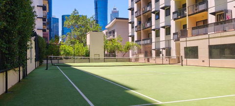 Resort-style Living In Perth CBD - 2X2 Apt - Phillip Island Accommodation 1