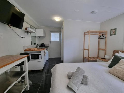 Redcliffe Homestay - Phillip Island Accommodation 0