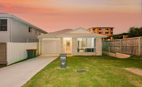 Redcliffe - Phillip Island Accommodation 3