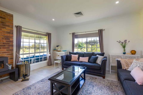 Redims Hill Cottage - Phillip Island Accommodation 1