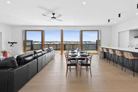 REFLECTIONS At Lonsdale - Phillip Island Accommodation 2