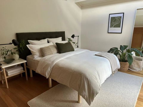 Relaxed And Stylish -self Check In, Secure Parking - Phillip Island Accommodation 1