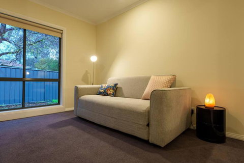 Relaxing 3bd In Tranquil Setting - Phillip Island Accommodation 2