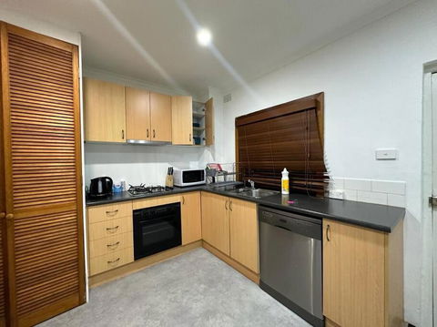 Remarkable 2 Bedroom House At The Centre Of Darlinghurst - Phillip Island Accommodation 2
