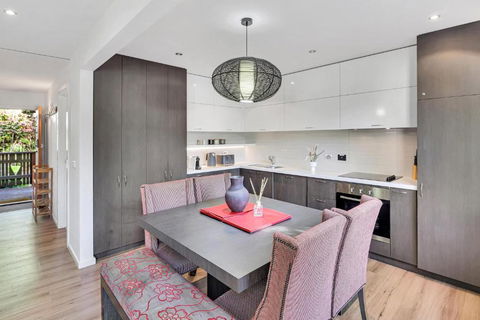 Ren Basera - Phillip Island Accommodation 1