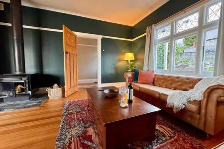 Renovated Cottage Near Cataract Gorge Launceston - Phillip Island Accommodation 0