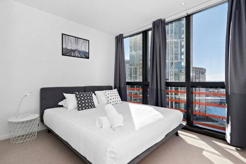 Resort-style Docklands Riverview Stay With Parking - Phillip Island Accommodation 1