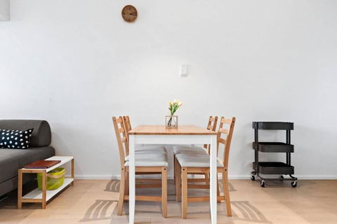 Resort-style Docklands Riverview Stay With Parking - Phillip Island Accommodation 3