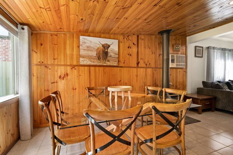 Rest & Relaxation - Phillip Island Accommodation 3