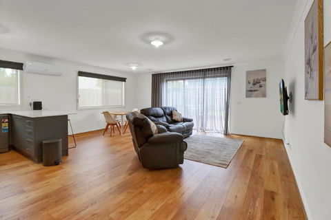 Retreat On Francis I Short And Long Stays - Phillip Island Accommodation 3