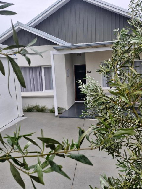 Retreat - Phillip Island Accommodation 0