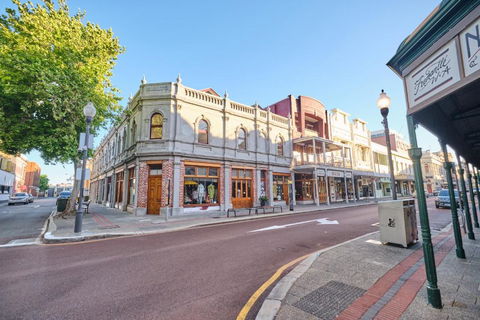 RIALTO SUITES Fremantle - Phillip Island Accommodation 0