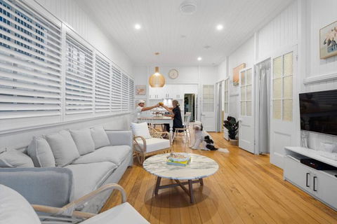 Rigi On Currumbin Beach - Phillip Island Accommodation 2