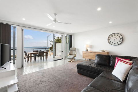 Rip N View - Phillip Island Accommodation 0