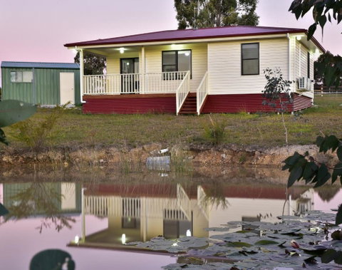 RIVER DOWNS COTTAGE - Phillip Island Accommodation 3