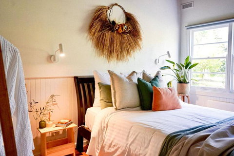 River Lea Cottage - Phillip Island Accommodation 0