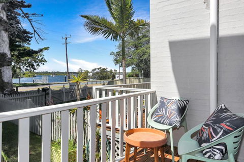 River Tonic - Phillip Island Accommodation 0