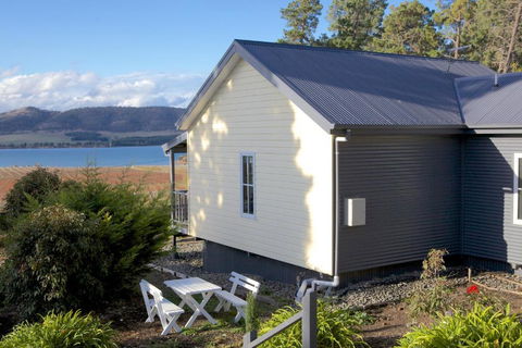 Riversdale Estate Cottages - Phillip Island Accommodation 3
