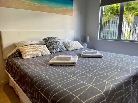 Relax At Trinity Beach Getaway, Blue Lagoon, Trinity Beach - Phillip Island Accommodation 0