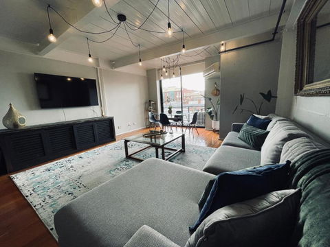 Red Tulip Apartments In Prahran - Phillip Island Accommodation 0
