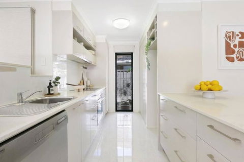 Riviera Road Miami - 4BRM Dual Villa - Phillip Island Accommodation 3