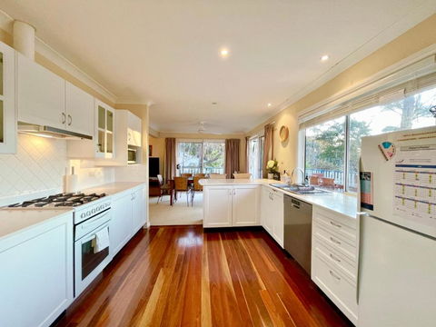 Rocky Mountain Cottage - Phillip Island Accommodation 2