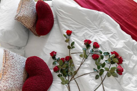 Romantic Retreat With Garden - Phillip Island Accommodation 3