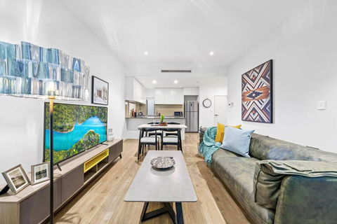 Rooftop 2 Bed Apt With Terrace At Newtown MHS - Phillip Island Accommodation 0