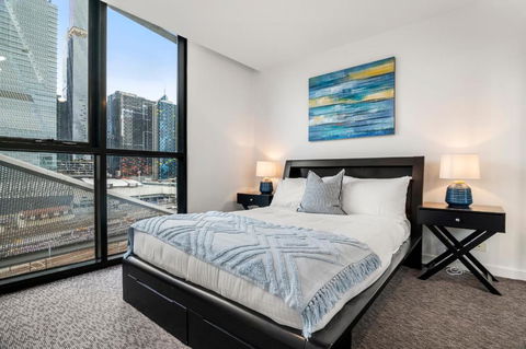 Rooftop Pool 2BR Apartment At Marvel Stadium With Free Parking - Phillip Island Accommodation 3