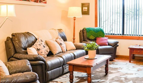 Room @ 88 - Phillip Island Accommodation 3