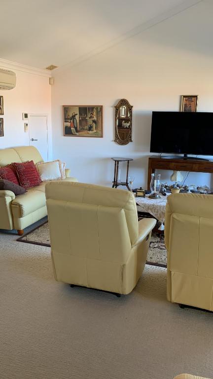 Room With A View - Phillip Island Accommodation 2