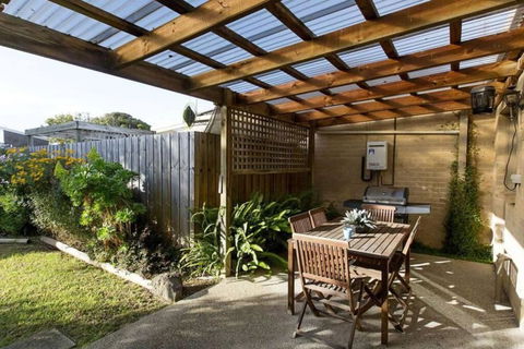 Rose Cottage - Phillip Island Accommodation 0