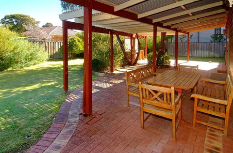 Rosewood Cottage - Phillip Island Accommodation 0