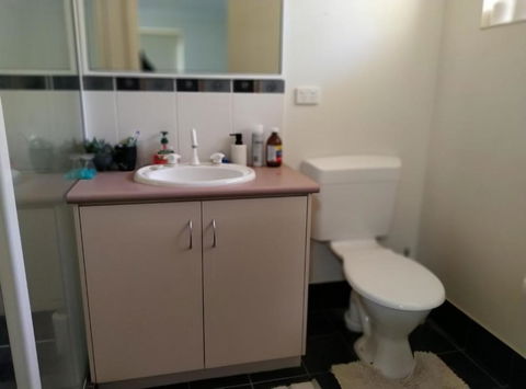 Ross - Phillip Island Accommodation 1