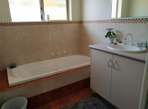 Ross - Phillip Island Accommodation 3
