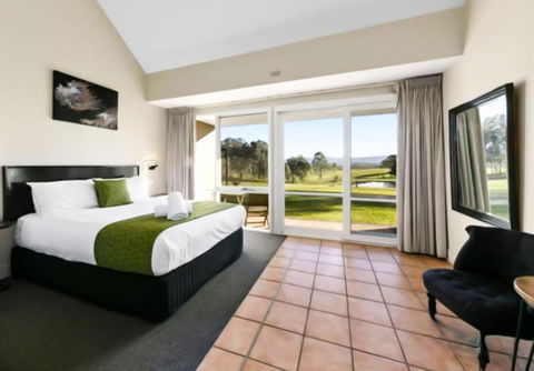 Rothbury Downs - Phillip Island Accommodation 0