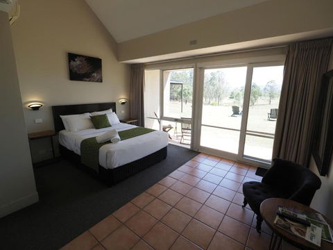 Rothbury Downs - Phillip Island Accommodation 3