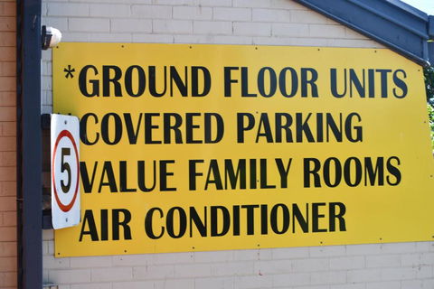 Royal Residences Rockhampton - Phillip Island Accommodation 1