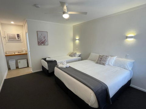 Royal Hotel Motel Scone - Phillip Island Accommodation 1