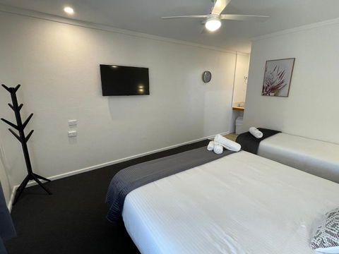 Royal Hotel Motel Scone - Phillip Island Accommodation 2
