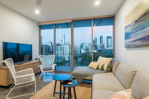 Russell St. Retreat Near Brisbane Convention Centre - Phillip Island Accommodation 3