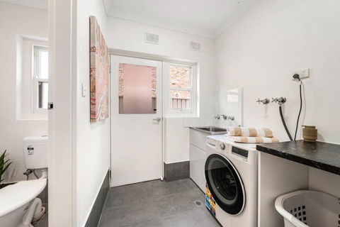 Sage By The Sea - WiFi, BBQ, Beach, Art - Phillip Island Accommodation 1