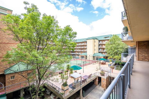 Sage On Bewes Adelaide - Phillip Island Accommodation 3