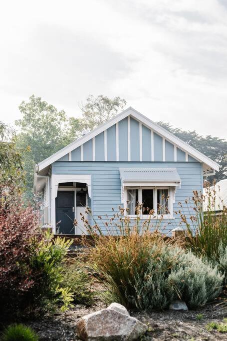 Sailors Whisk, Luxurious Restored Antique Cottage - Phillip Island Accommodation 0
