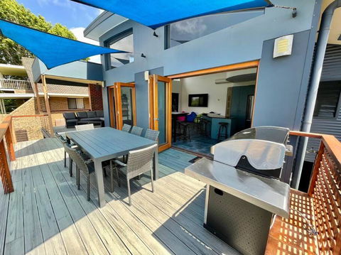 Sails To Sea - 4 Bedroom Pet Friendly Private Pool - Phillip Island Accommodation 1