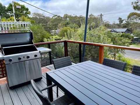 Sails To Sea - 4 Bedroom Pet Friendly Private Pool - Phillip Island Accommodation 3