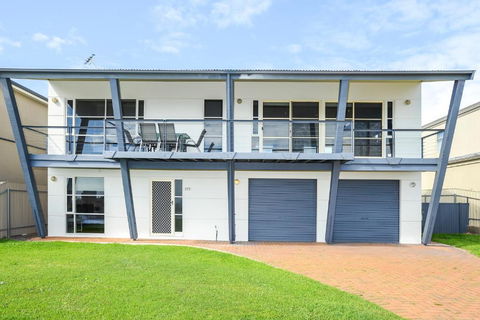 Salt - Aldinga Beach - C21 SouthCoast Holidays - Phillip Island Accommodation 0